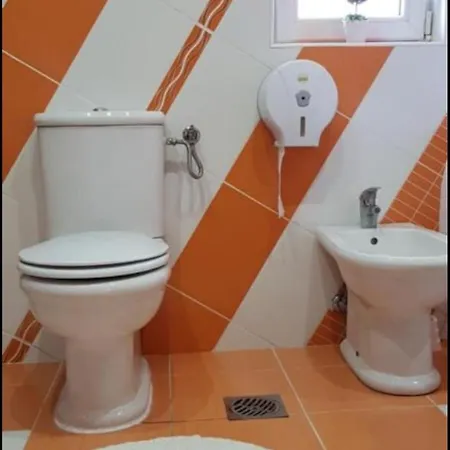 Lux With Pool Dex Daire Zemun Polje