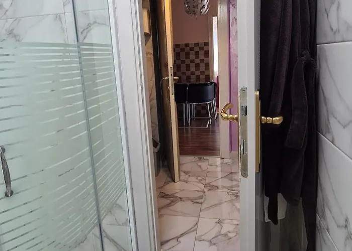 Lux With Pool Dex Zemun Polje